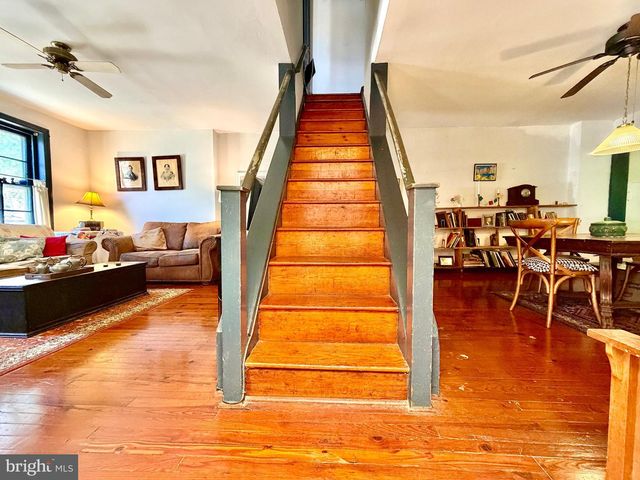 420 W WOODLAWN ST, Philadelphia, PA 19144