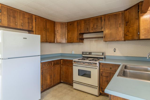 2029 Ten Mile Square Road, Charleston, VT 05846