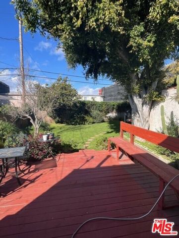 4354 Coolidge Avenue, Los Angeles, CA 90066