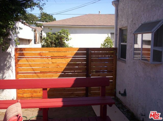 4354 Coolidge Avenue, Los Angeles, CA 90066