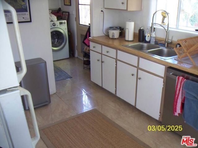 4354 Coolidge Avenue, Los Angeles, CA 90066