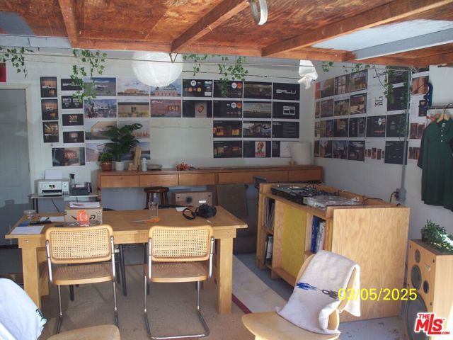 4354 Coolidge Avenue, Los Angeles, CA 90066