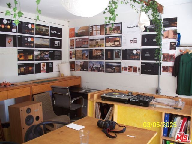 4354 Coolidge Avenue, Los Angeles, CA 90066