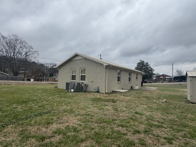 2801 Campbellsville Pike, Columbia, TN 38401