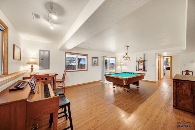 3135 WILLOWBEND RD, Rapid City, SD 57703