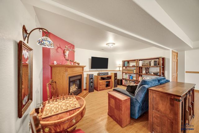 3135 WILLOWBEND RD, Rapid City, SD 57703