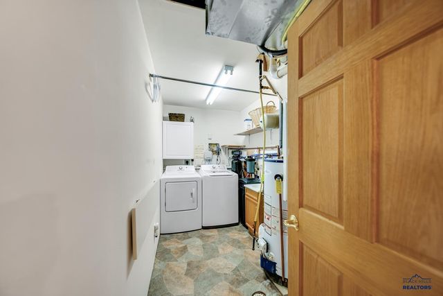 3135 WILLOWBEND RD, Rapid City, SD 57703