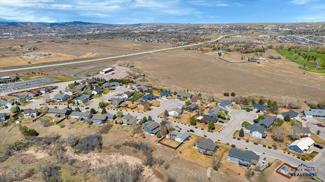 3135 WILLOWBEND RD, Rapid City, SD 57703