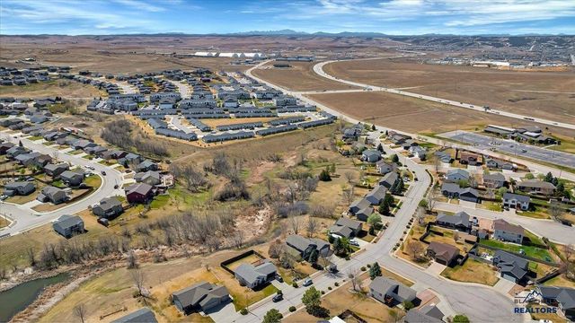 3135 WILLOWBEND RD, Rapid City, SD 57703