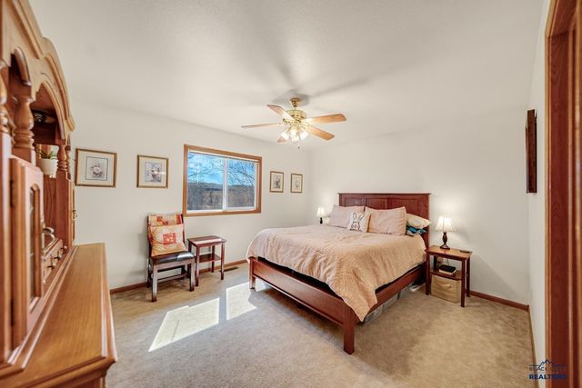 3135 WILLOWBEND RD, Rapid City, SD 57703