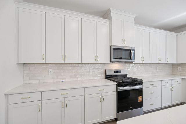 7715 Danswerk Dr, Murfreesboro, TN 37129