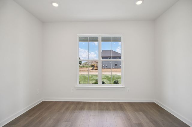 7715 Danswerk Dr, Murfreesboro, TN 37129