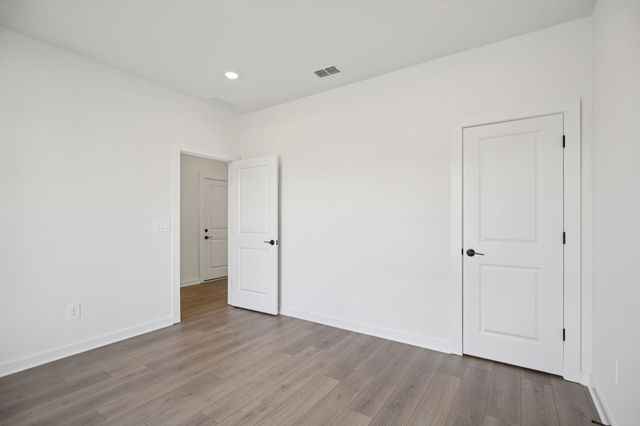 7715 Danswerk Dr, Murfreesboro, TN 37129