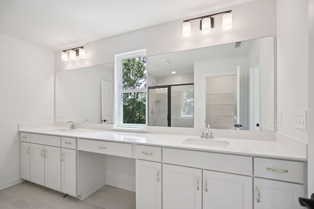 7715 Danswerk Dr, Murfreesboro, TN 37129