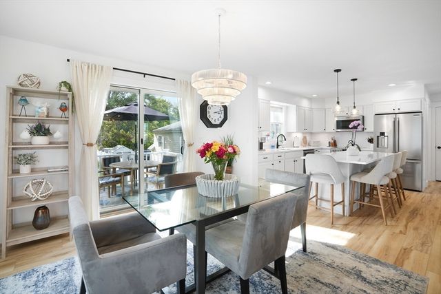 33 Lagoon Pond Road, Tisbury, MA 02568