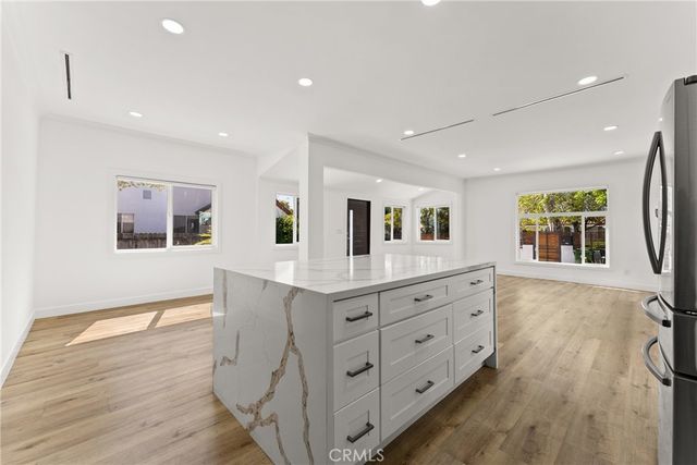 2216 Veteran Avenue, Los Angeles, CA 90064