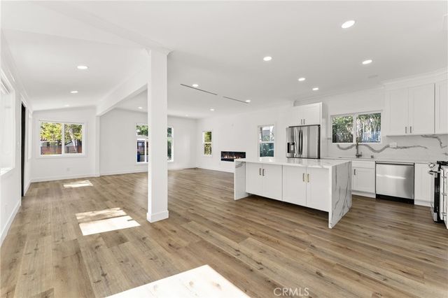 2216 Veteran Avenue, Los Angeles, CA 90064