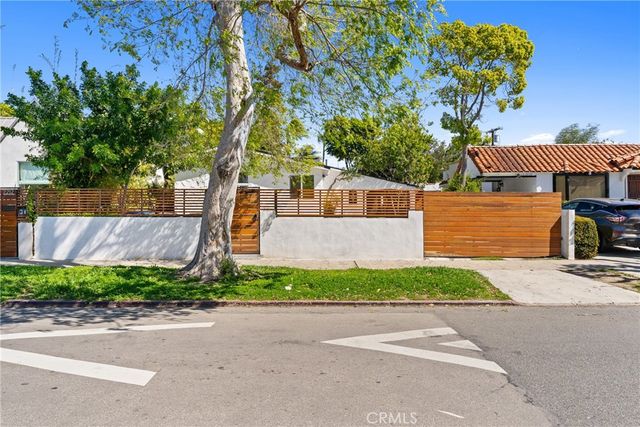 2216 Veteran Avenue, Los Angeles, CA 90064