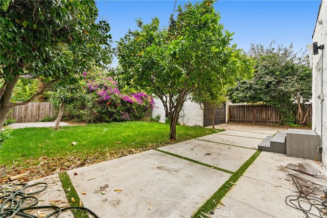 2216 Veteran Avenue, Los Angeles, CA 90064