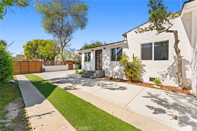 2216 Veteran Avenue, Los Angeles, CA 90064
