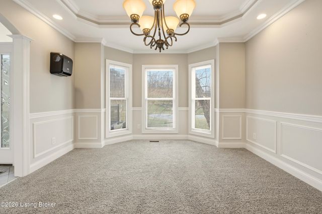 7700 Bella Woods Ct, Louisville, KY 40214