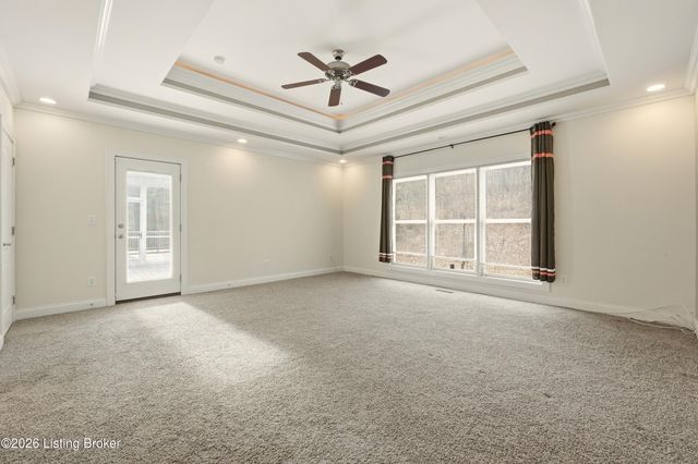 7700 Bella Woods Ct, Louisville, KY 40214