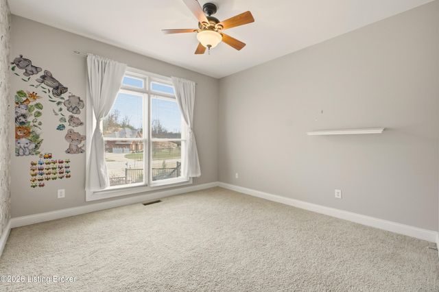 7700 Bella Woods Ct, Louisville, KY 40214