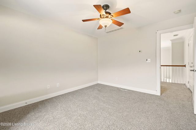 7700 Bella Woods Ct, Louisville, KY 40214