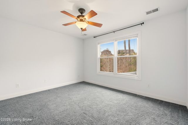 7700 Bella Woods Ct, Louisville, KY 40214