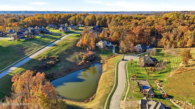 7700 Bella Woods Ct, Louisville, KY 40214