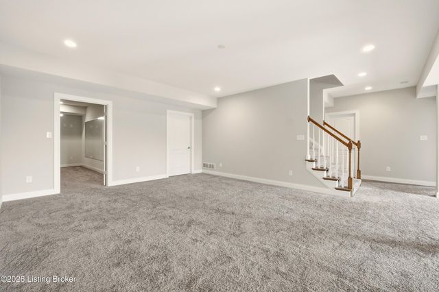 7700 Bella Woods Ct, Louisville, KY 40214