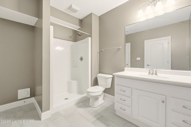 7700 Bella Woods Ct, Louisville, KY 40214