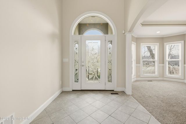 7700 Bella Woods Ct, Louisville, KY 40214