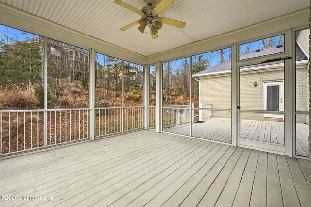 7700 Bella Woods Ct, Louisville, KY 40214