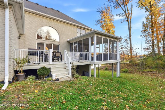 7700 Bella Woods Ct, Louisville, KY 40214