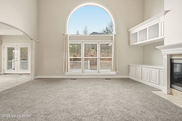 7700 Bella Woods Ct, Louisville, KY 40214