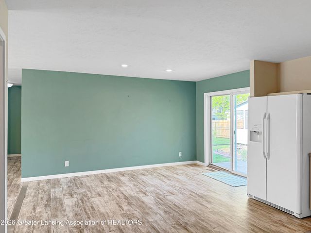 2105 Burton Avenue, Holt, MI 48842