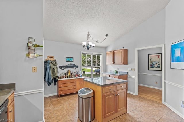 10 Manor Ridge Court, Greensboro, NC 27407