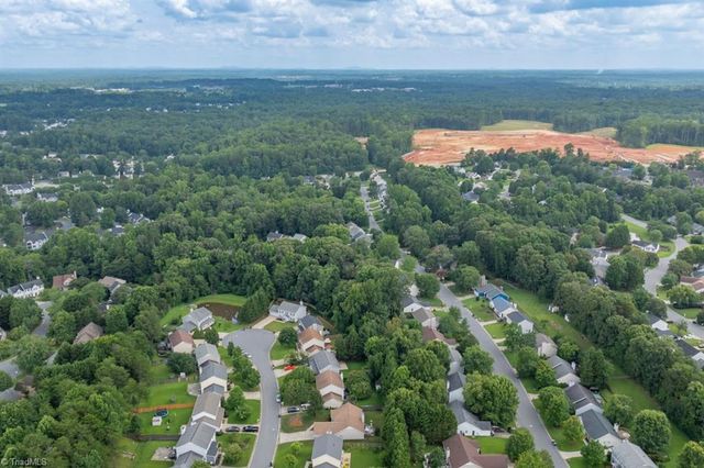 10 Manor Ridge Court, Greensboro, NC 27407