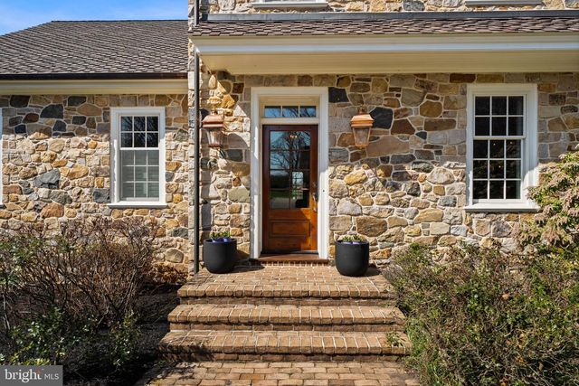100 PYLES MOUNTAIN LN, Avondale, PA 19311