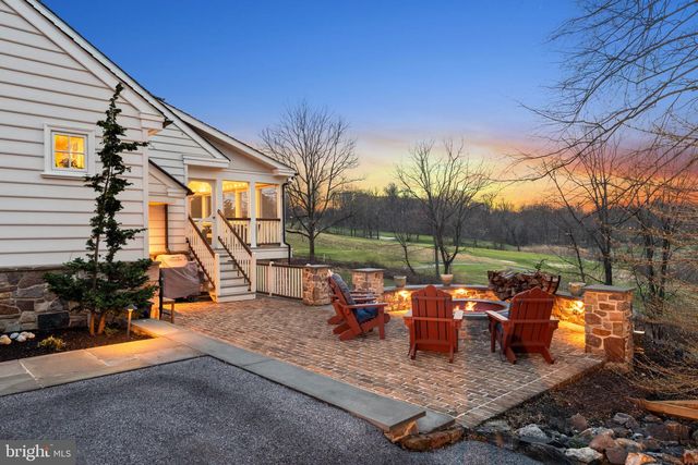 100 PYLES MOUNTAIN LN, Avondale, PA 19311