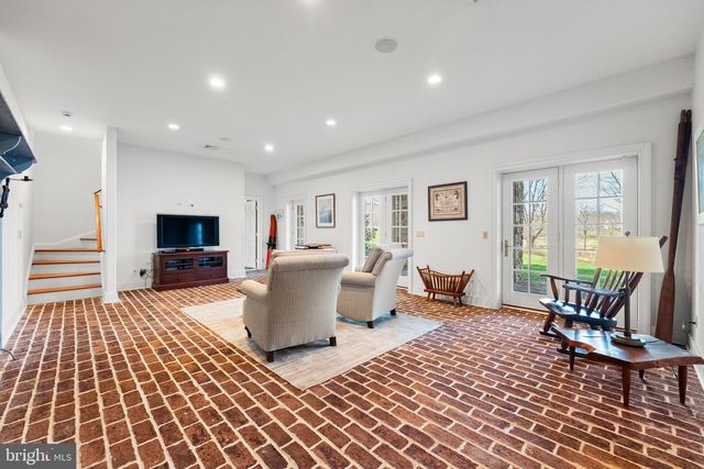 100 PYLES MOUNTAIN LN, Avondale, PA 19311