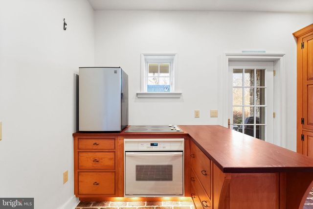 100 PYLES MOUNTAIN LN, Avondale, PA 19311