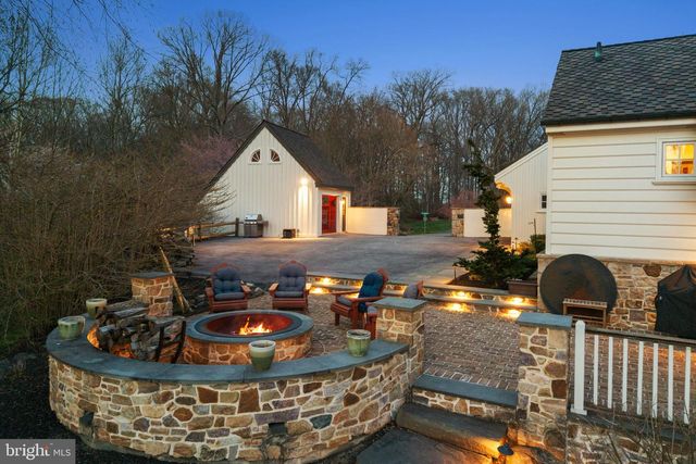 100 PYLES MOUNTAIN LN, Avondale, PA 19311