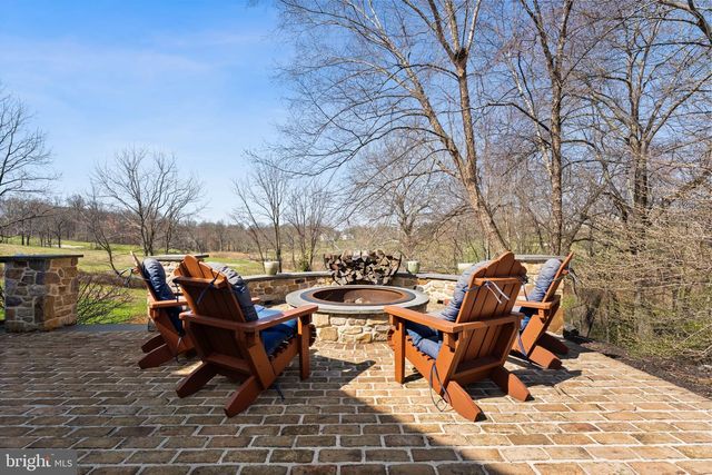 100 PYLES MOUNTAIN LN, Avondale, PA 19311