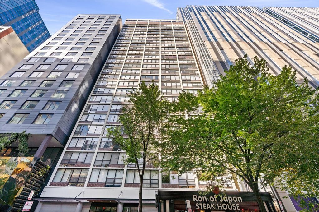 230 E Ontario Street 1905, Chicago, IL 60611 — exterior