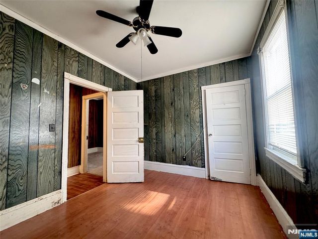 260 Pindle Avenue, Englewood, NJ 07631