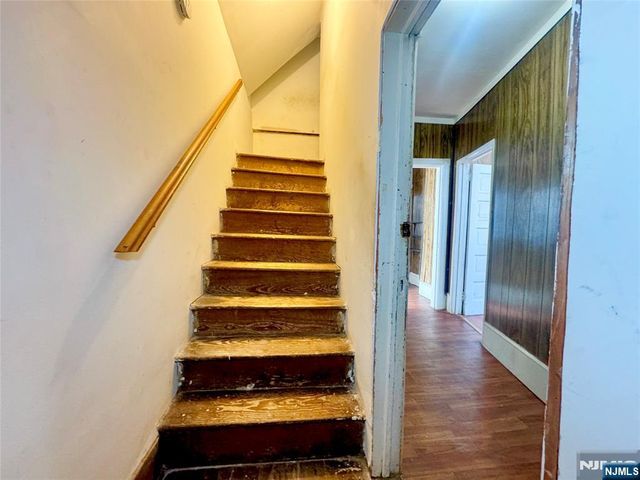 260 Pindle Avenue, Englewood, NJ 07631