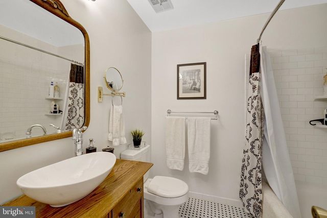 8224 STACEY RD, Alexandria, VA 22308