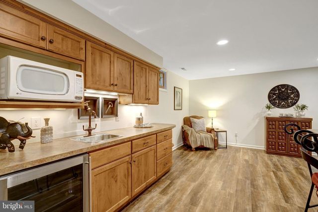 8224 STACEY RD, Alexandria, VA 22308